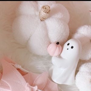 Hyde & EEK Bootiful Ghost